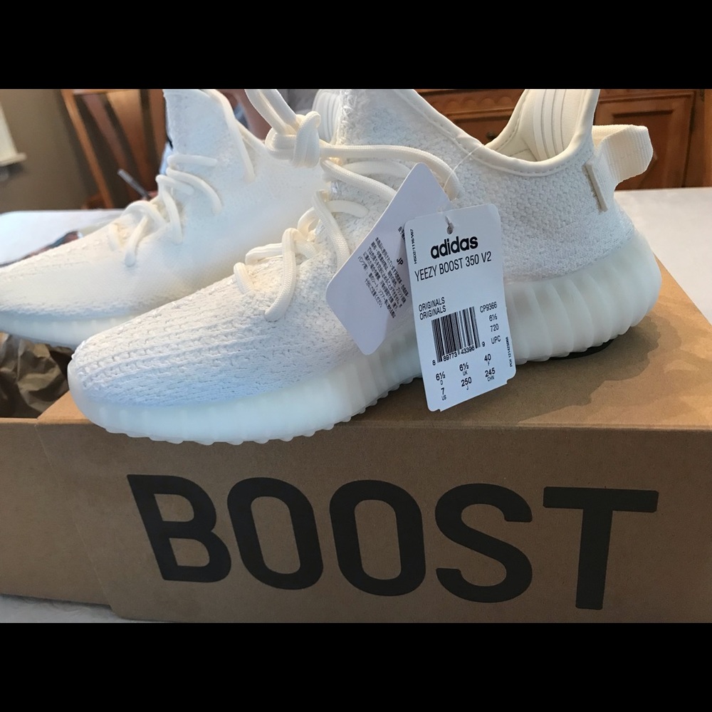 MENS ****ADIDAS YEEZY BOOST 350 V2-Size 7 MEN